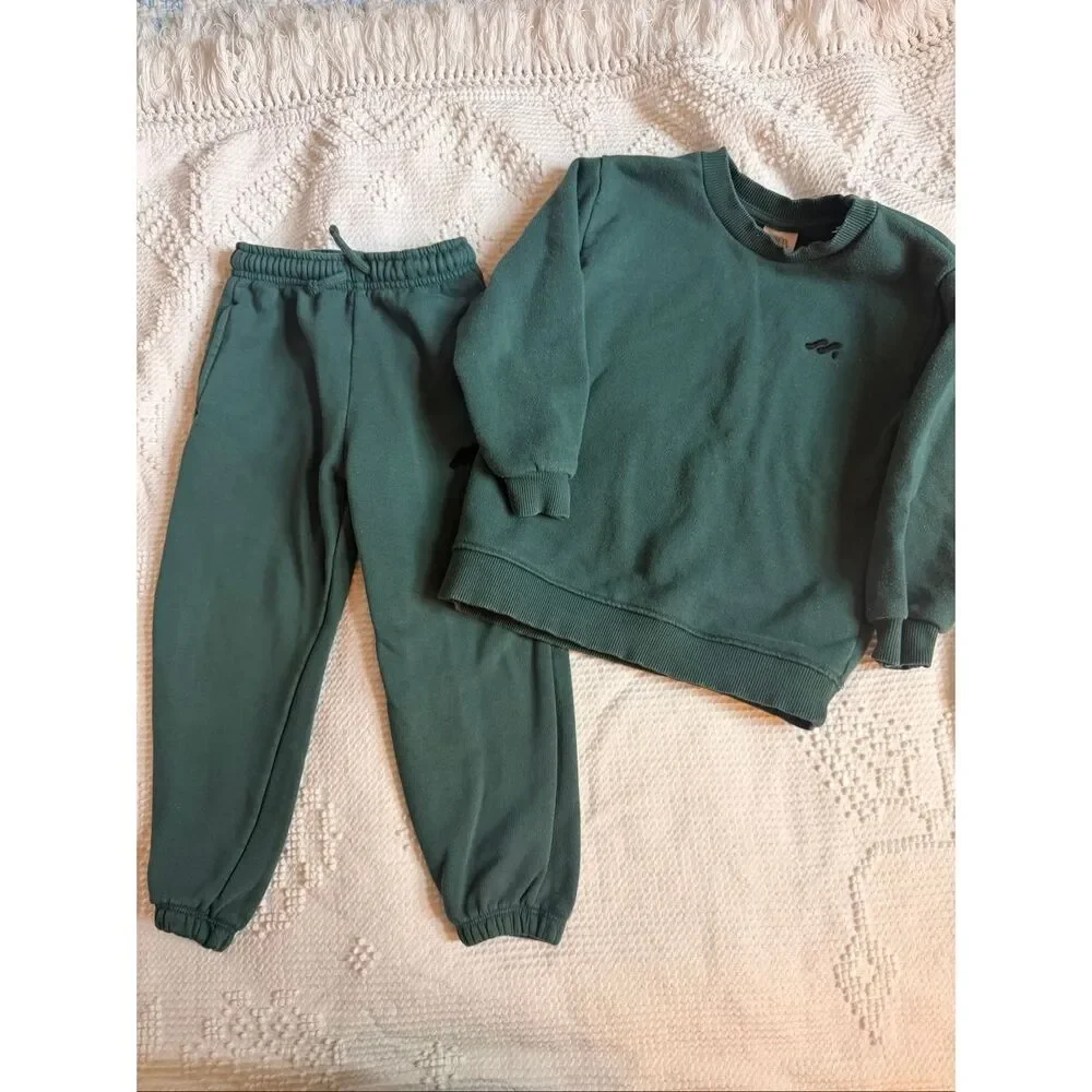 Zara Kids Size‎ 5 Green Sweatsuit Set